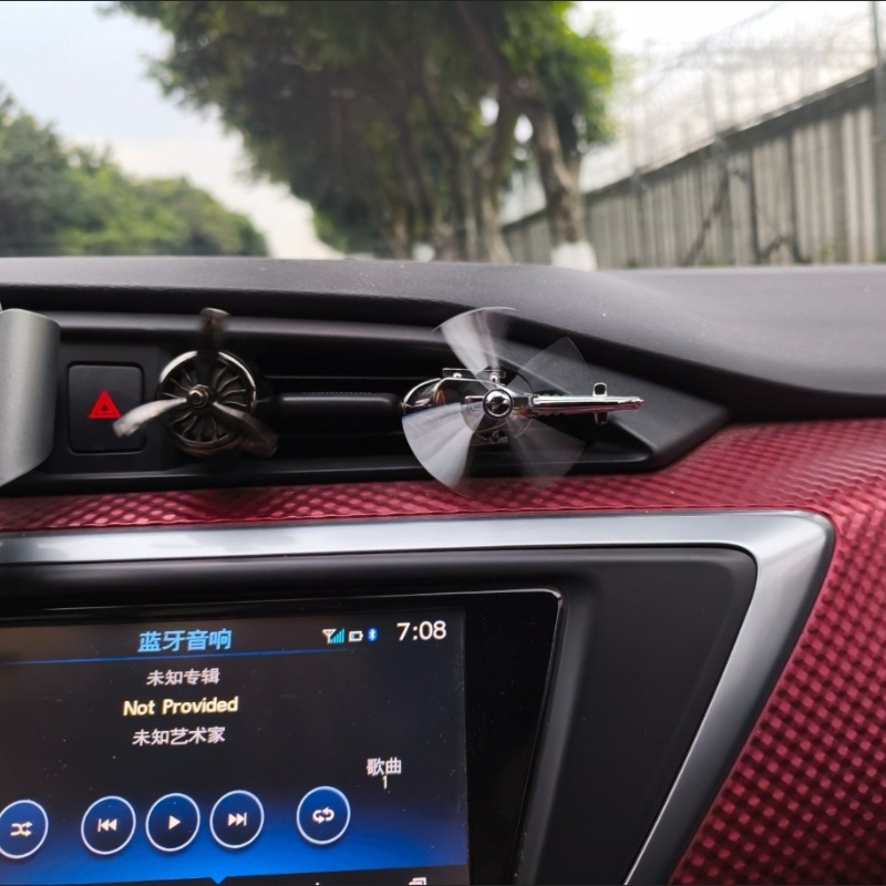 Car Air Vent Clip Fan Airplane - đánh giá và giá Aromatherapy Diffuser